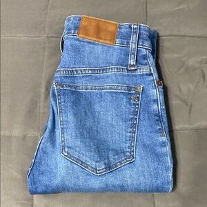 Madewell Curvy Cali Demi-Boot jeans. Size 0